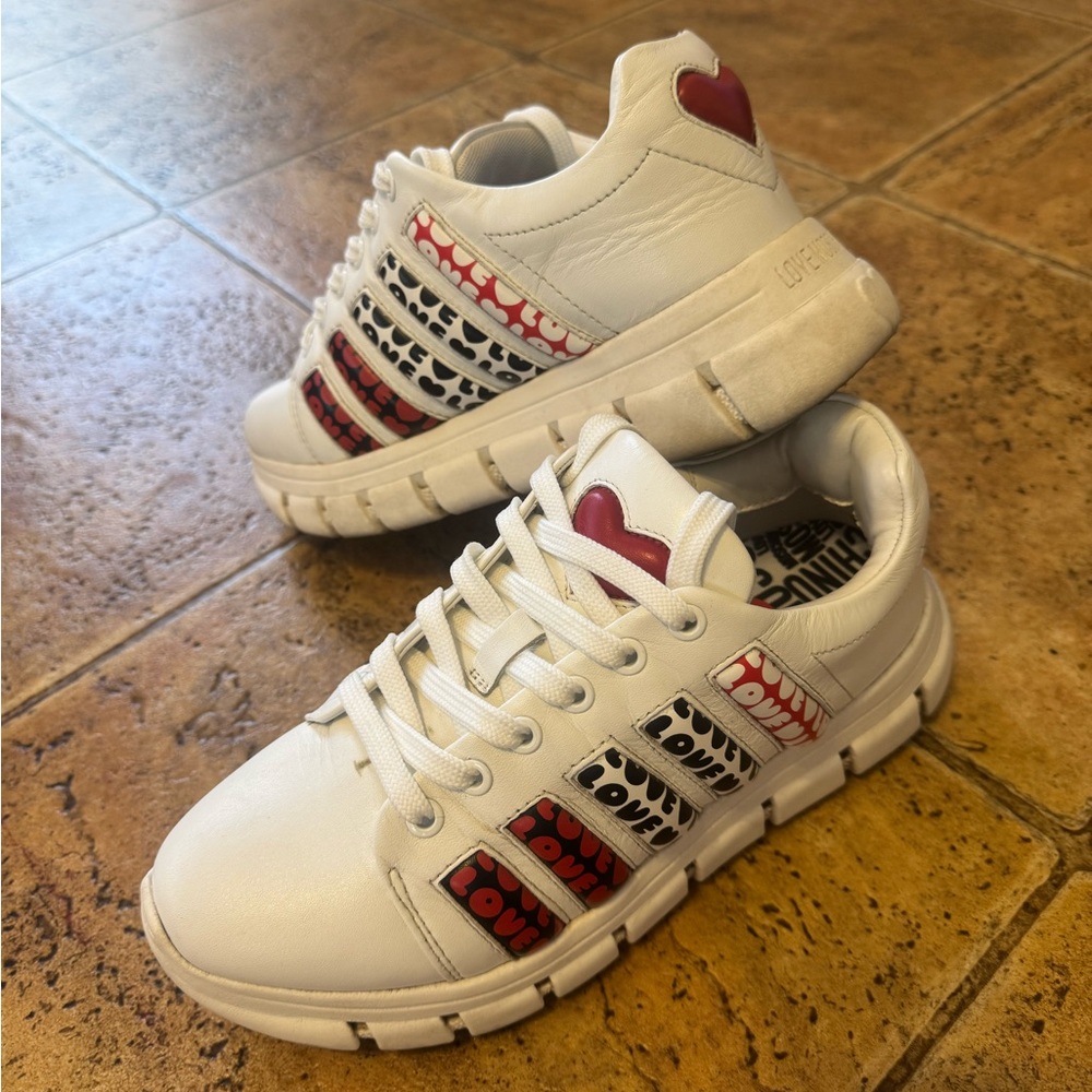 Love Moschino White Leather Heart Accent Chunky Sneakers